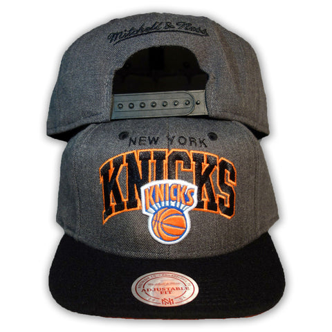 Mitchell & Ness New York Knicks Snapback Dark Arch